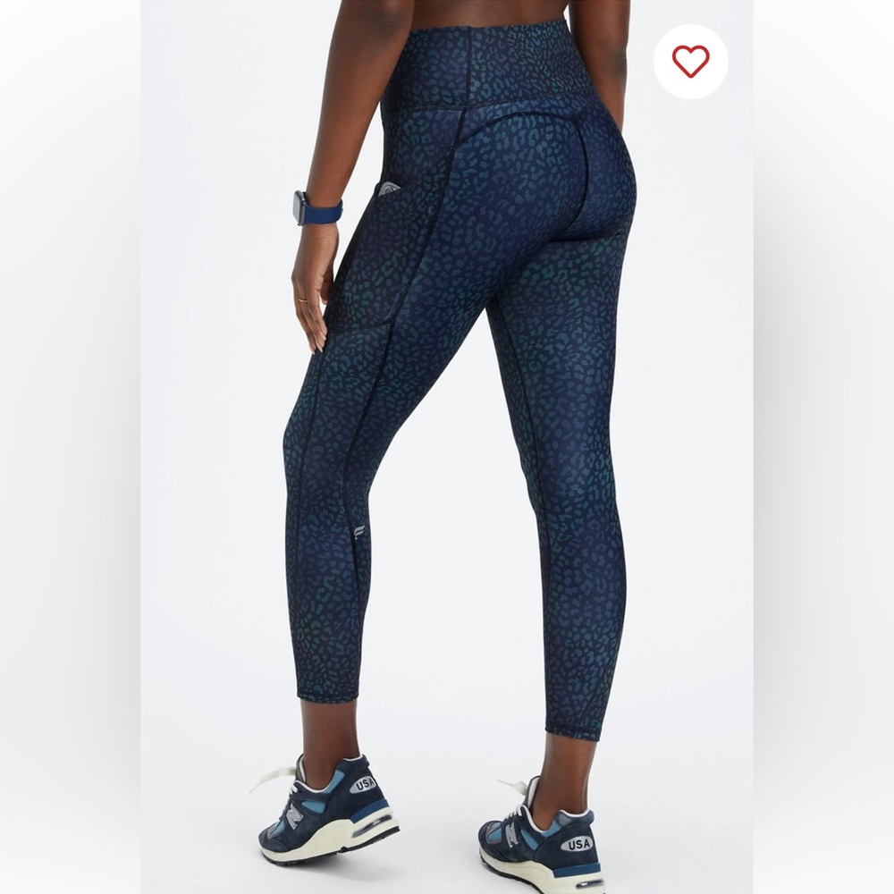 NWT Fabletics PureLuxe High-waisted 7/8 Leggings